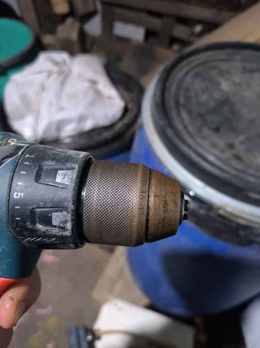 Винтоверт бормашина Bosch (без зарядно)