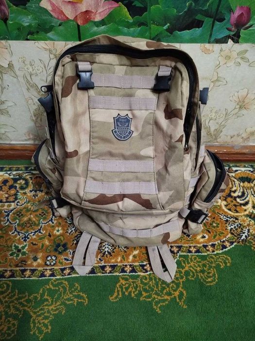 Продаю армейский  рюкзак     звоните смело