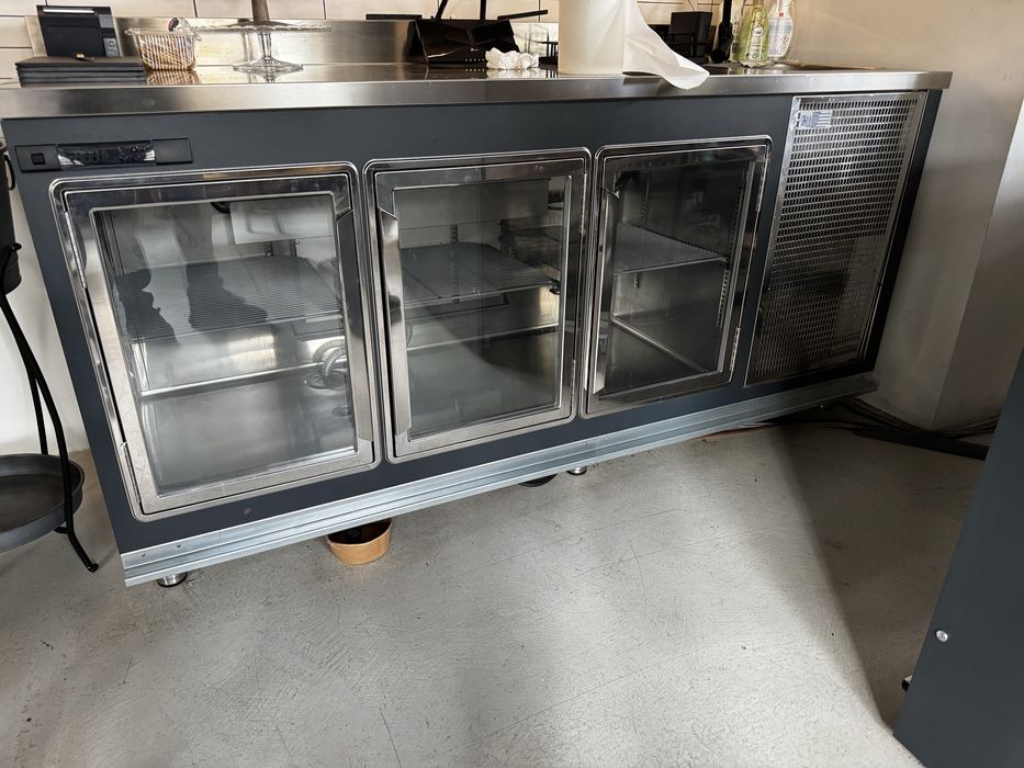 Vand mobilier HORECA