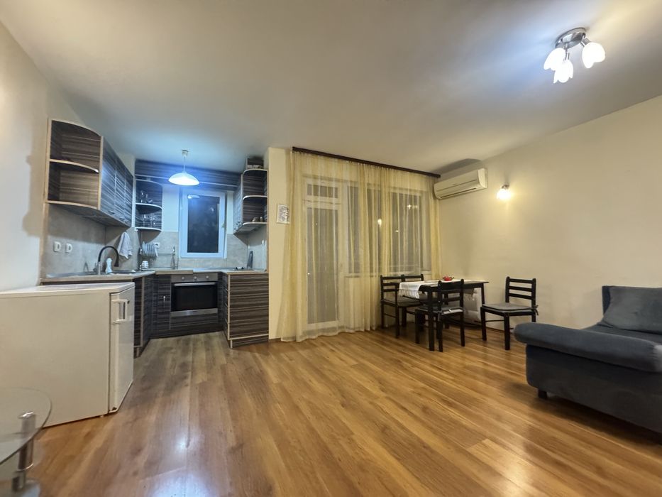 Дава под наем  2 стаи и бокс в гр. Стара Загора