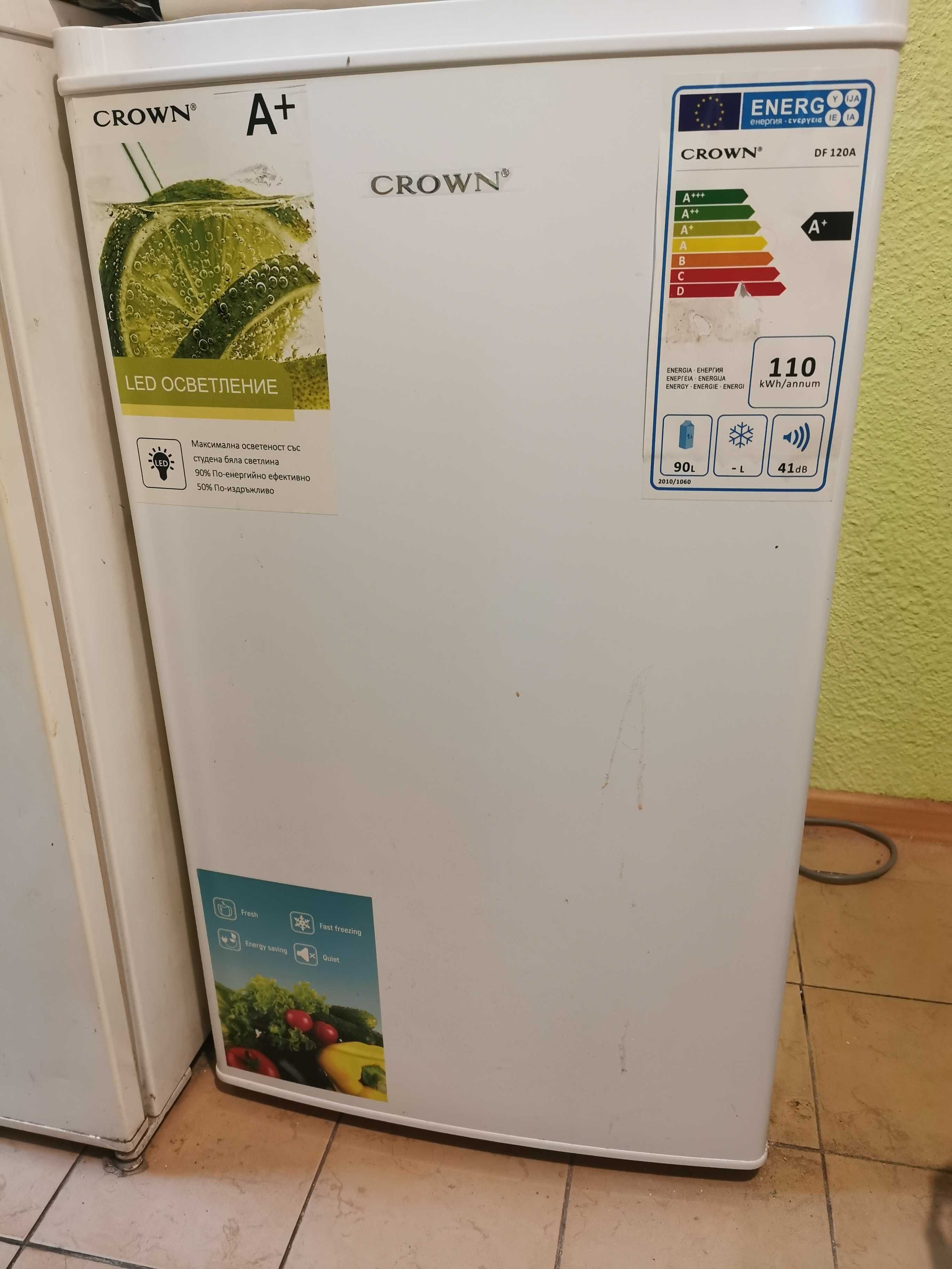 Продавам хладилк кроун нов