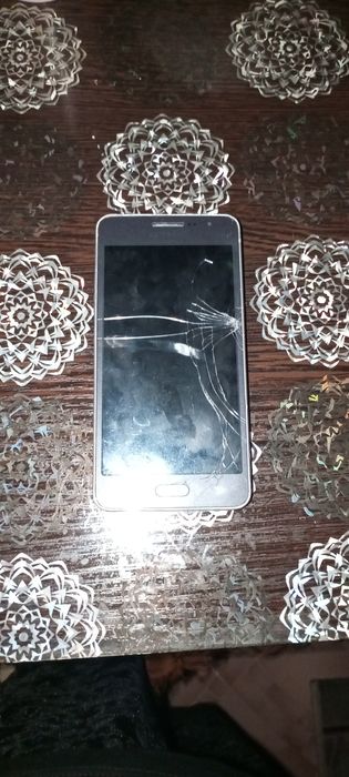 Самсунг телефон ₽