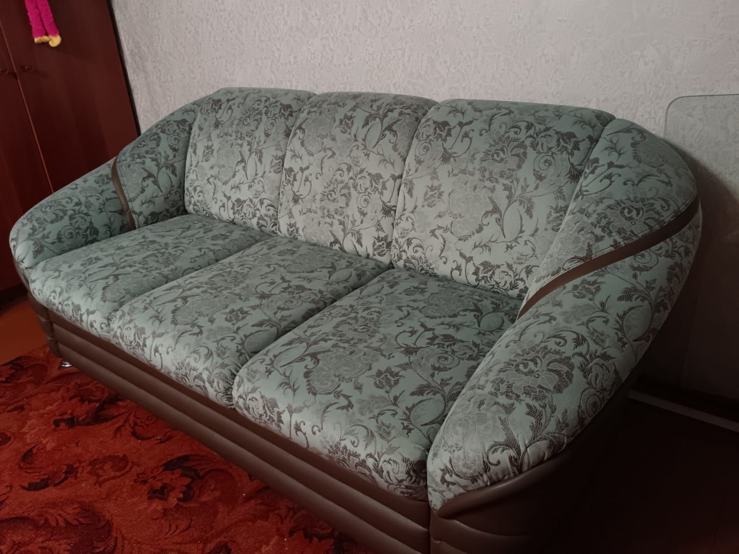 Продам диван раскладной