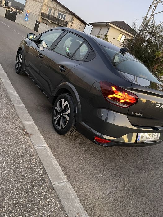 Dacia Logan 2024 1.0 GPL Full