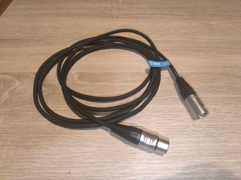 Cablu XLR 2.5m Adam Hall 4star