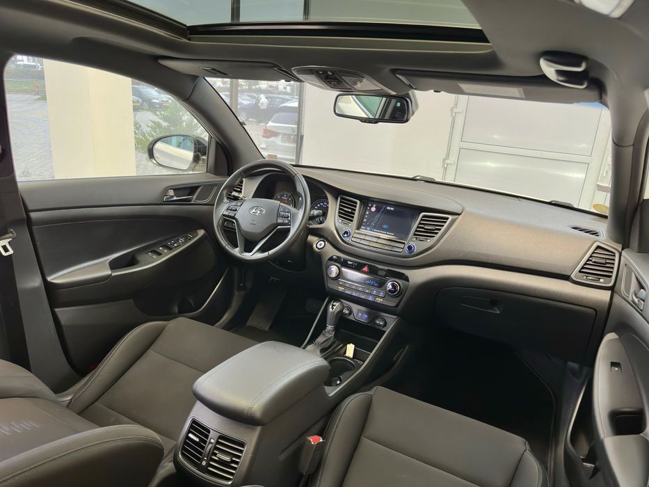 Hyundai Tucson II 2018/04-Panoramic-Gps Navi 3D-Cu Cash\Rate\Avans-0
