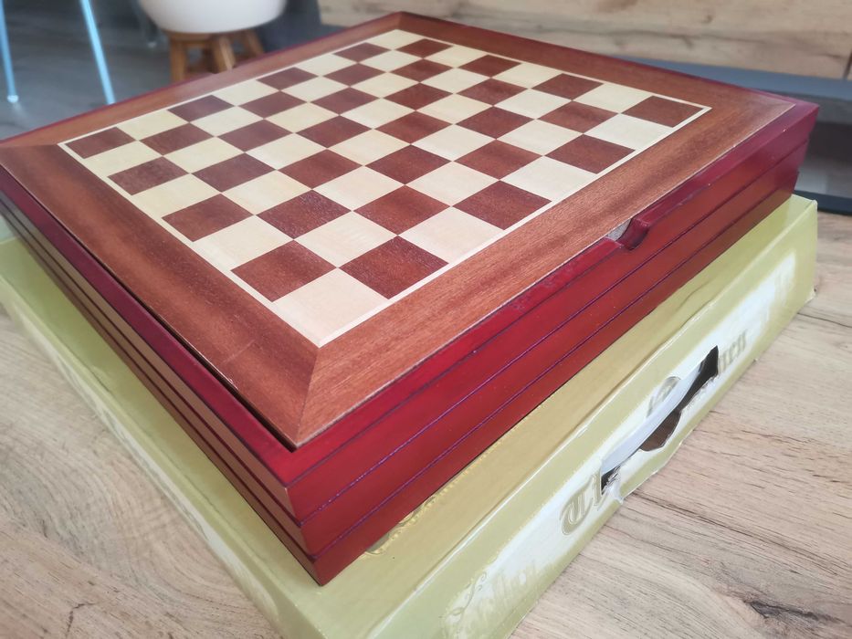 Дъска за Шах без Фигури