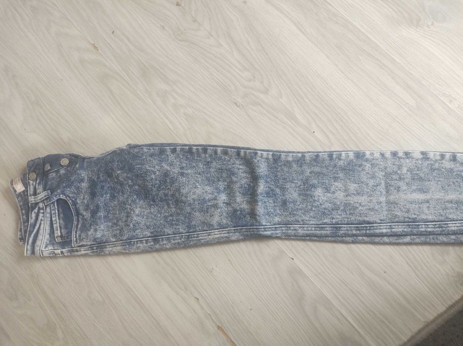 Дънки Guess Страхотни