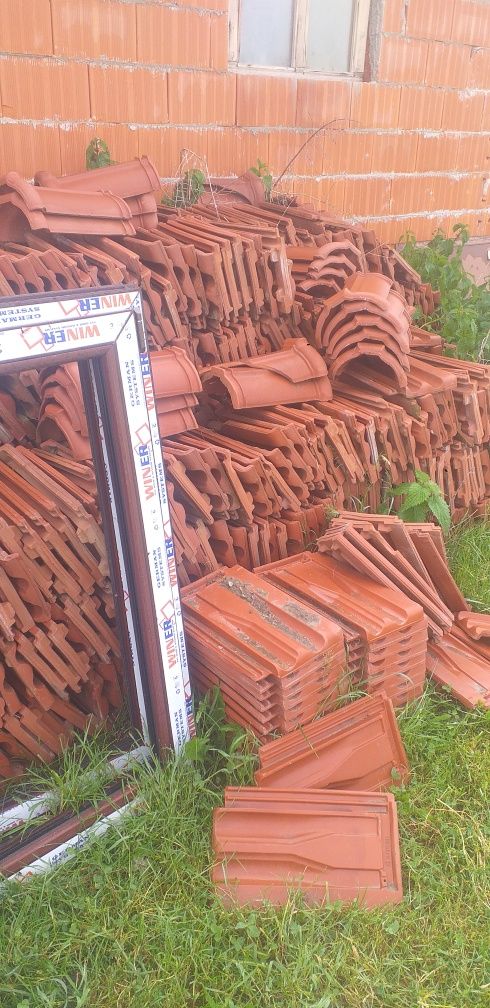 Vand tigla injur de 2000 bucati si 50 come