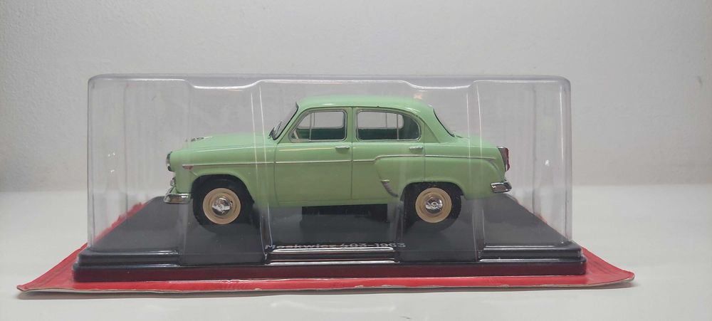 Machete auto, camioane, autobuze figurine scari atipice