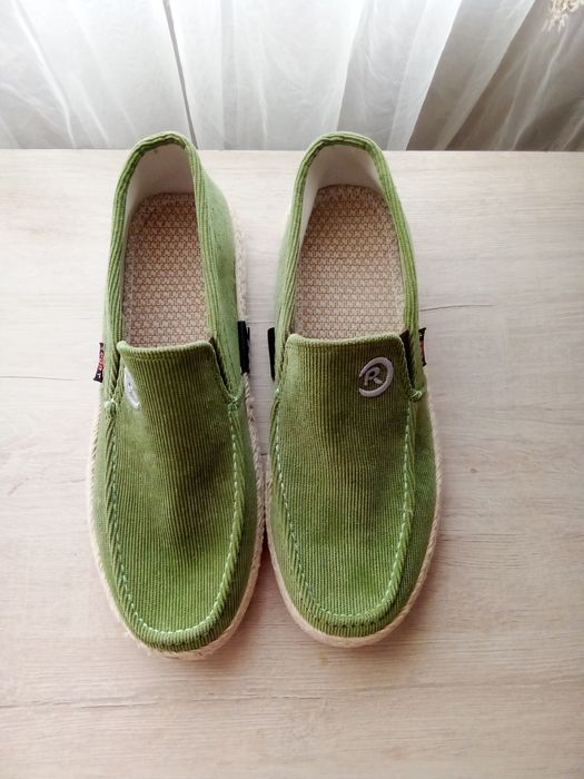 Erkaklar oyoq kiyimi