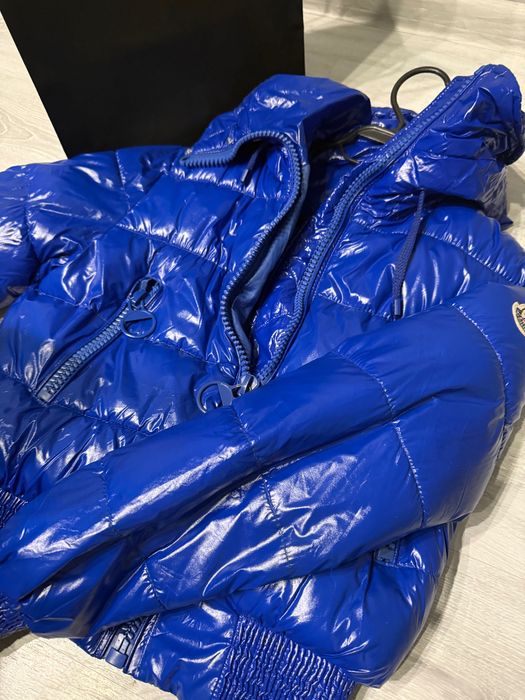 Дамско лачено яке