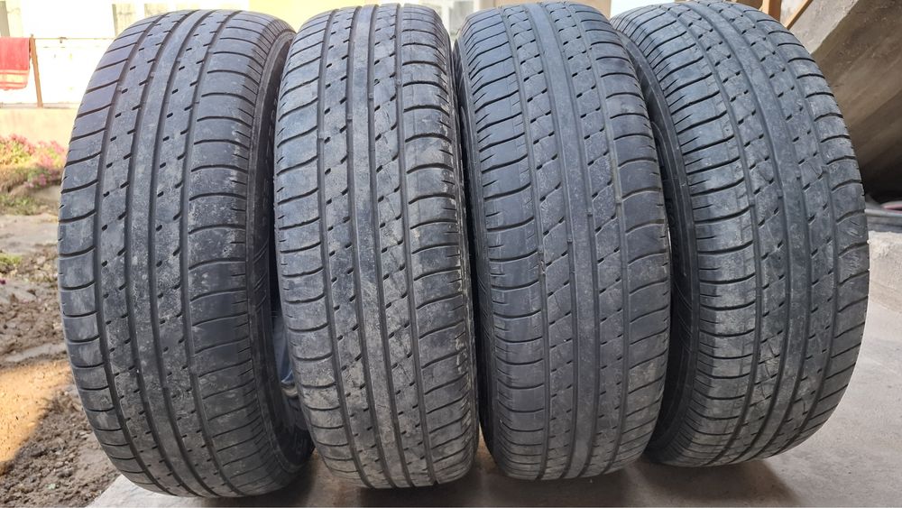 Cobalt uchun 185 75 r14 balon yaxshi holatda.