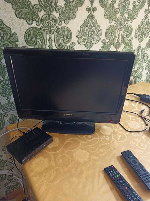 Продам LED телевизор Philips