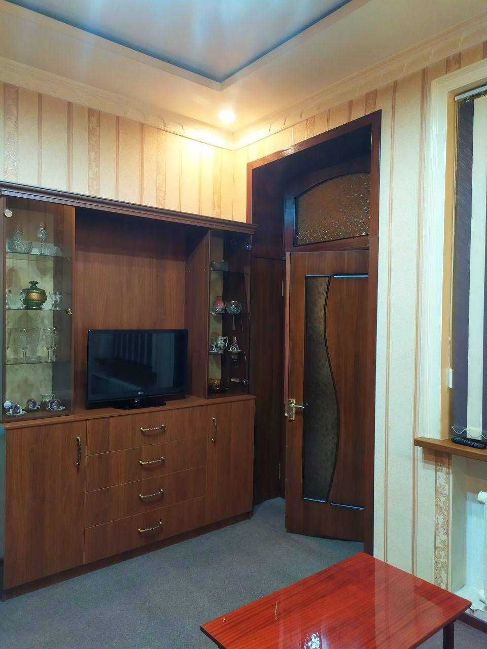Продается 3/1/3 высокопотолочка, Алишера Навои, под офис, в ипотеку!