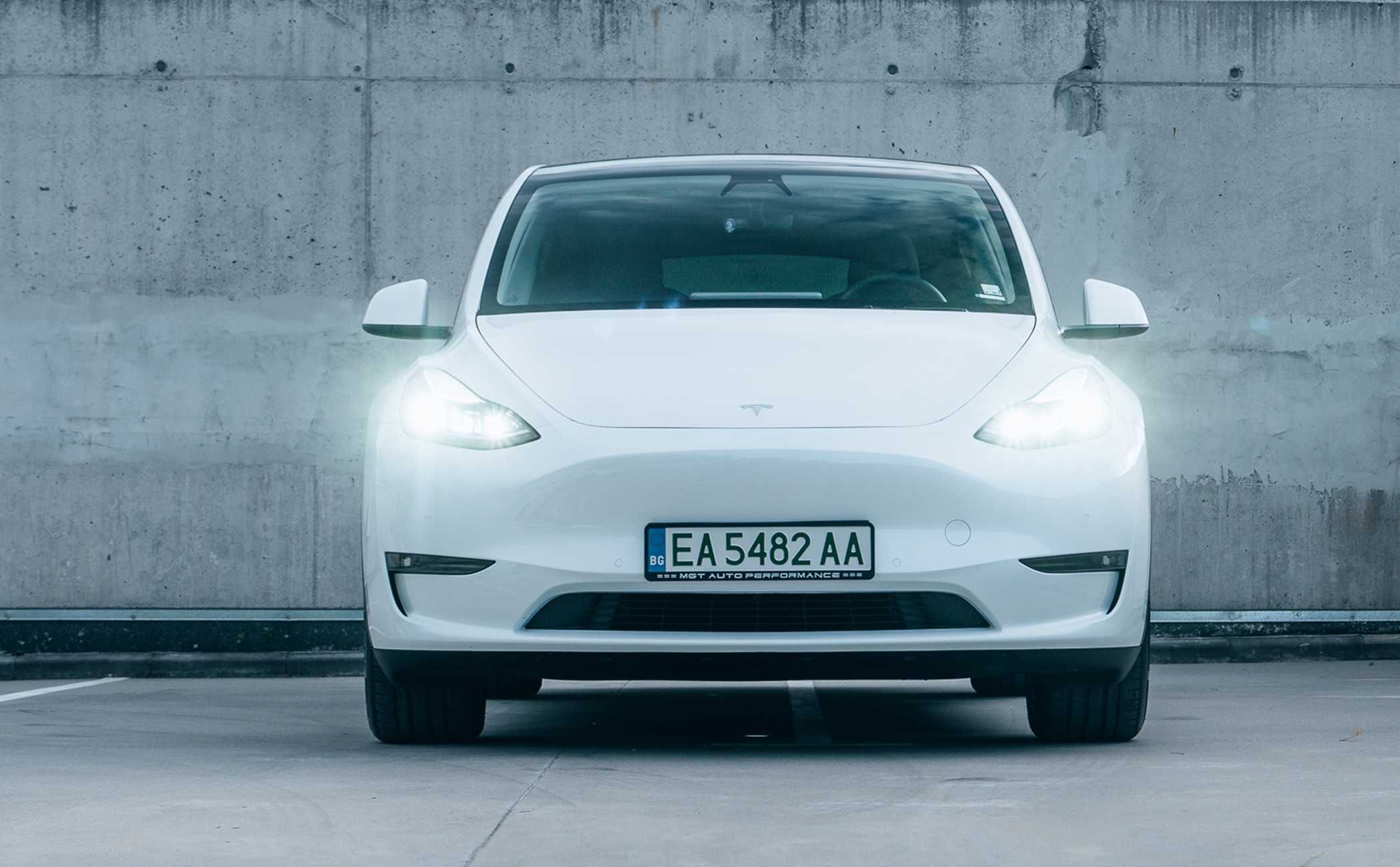 Tesla Model Y LR под наем