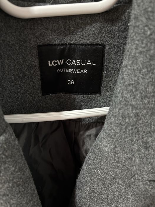 Якета и палта Guess