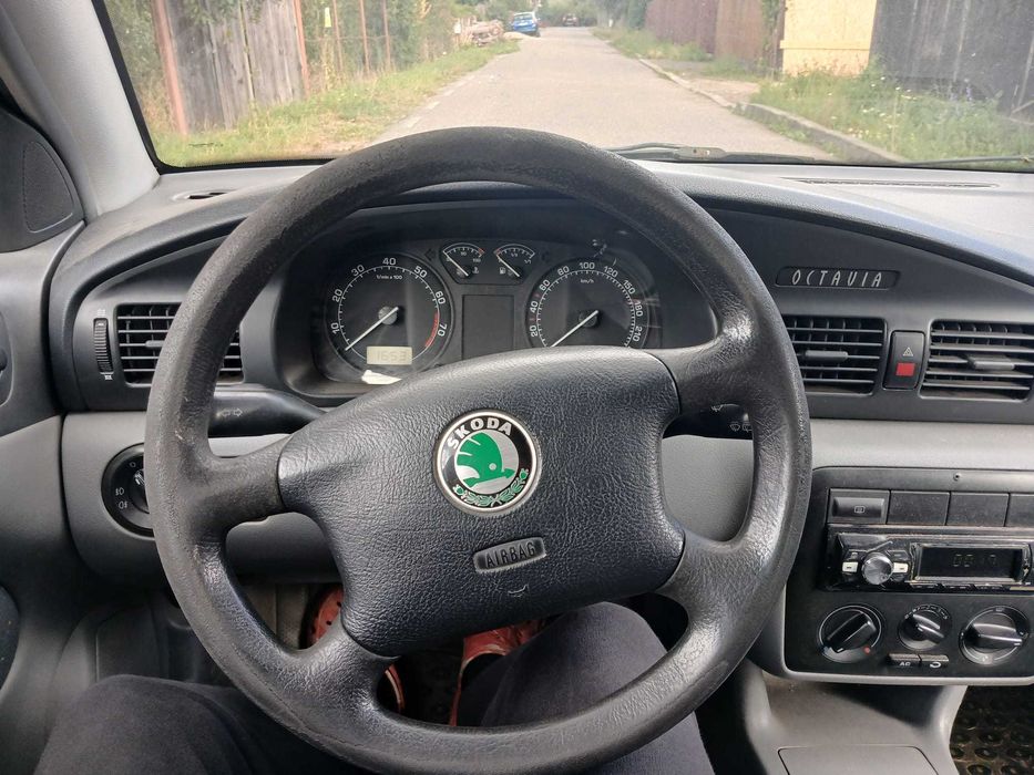 Vand Skoda Octavia 1.6 benzina