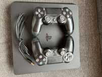 PS4 с две конзоли и кабел