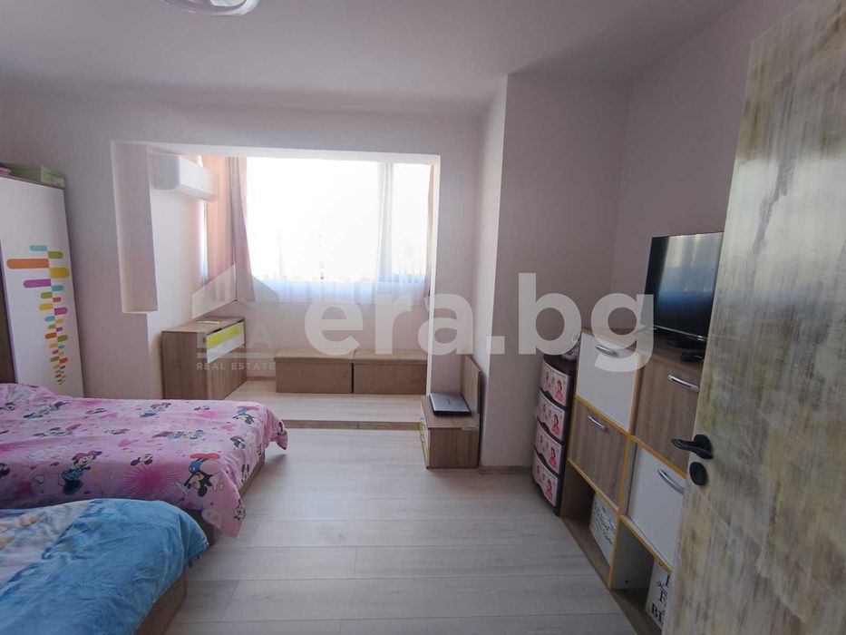 Продава се Тристаен апартамент в Варна, Погреби - 87 кв.м за 1816 €/кв.м - Снимка #8