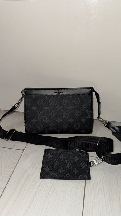 Чанта Клъч / плик Louis vuitton/ В НАЛИЧНОСТ!!!