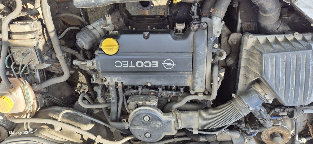 Motor Opel Corsa C Agila Astra 1.2 benzin Z12XE