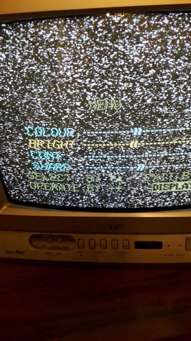 цветной телевизор JVC Super Multi, диагональ 30 см