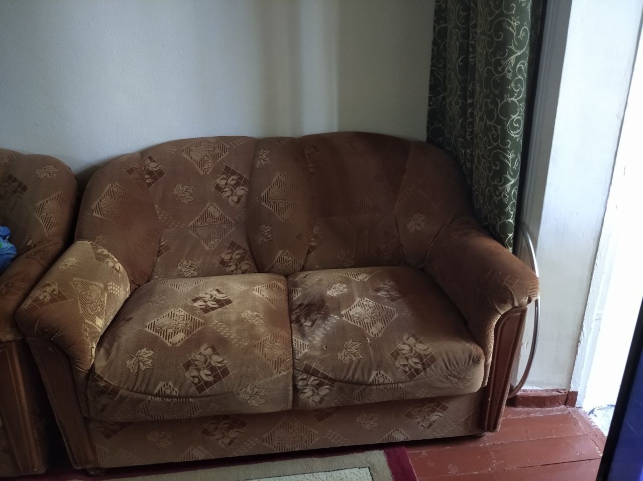 Продаётся мини диван (софа) в хорошем состоянии