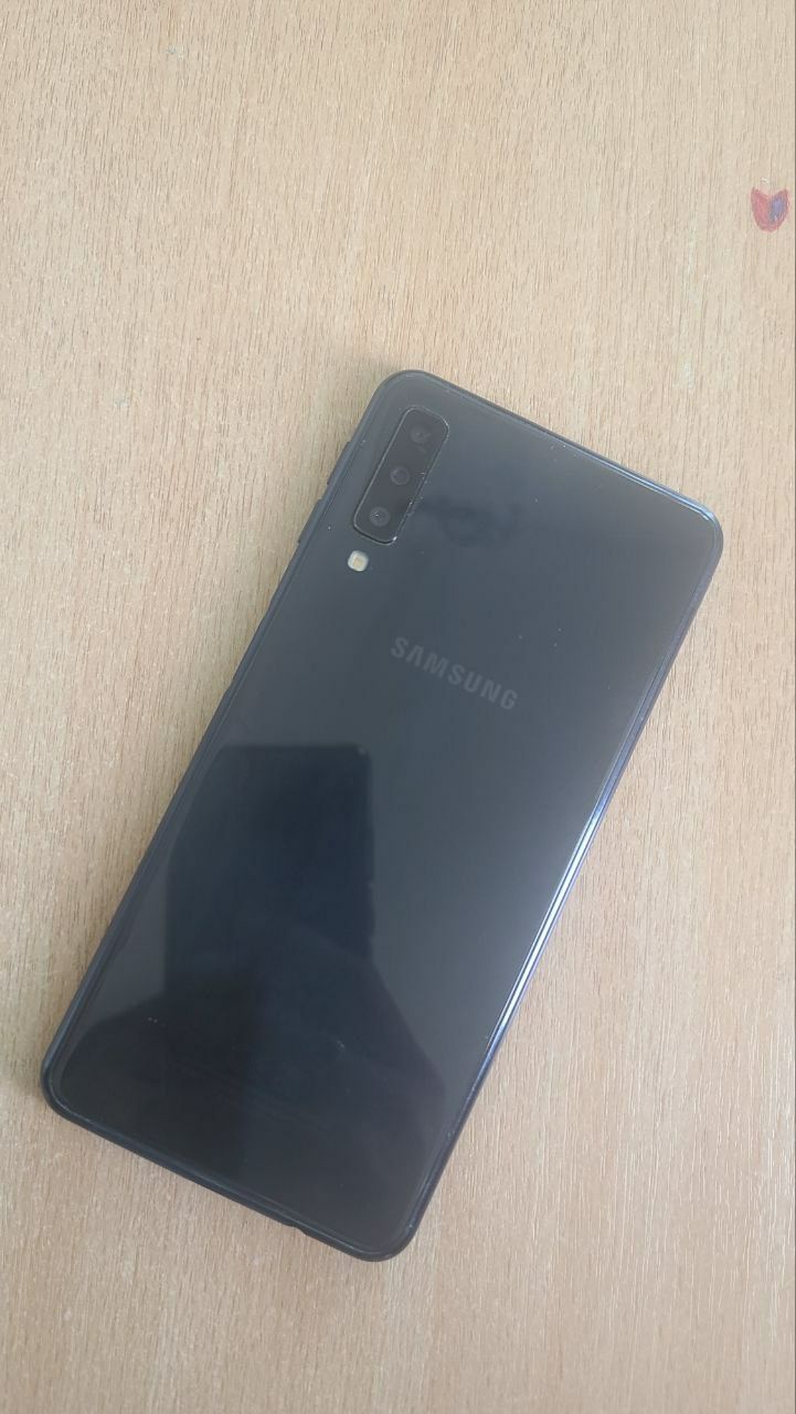 Samsung galaxy A7350