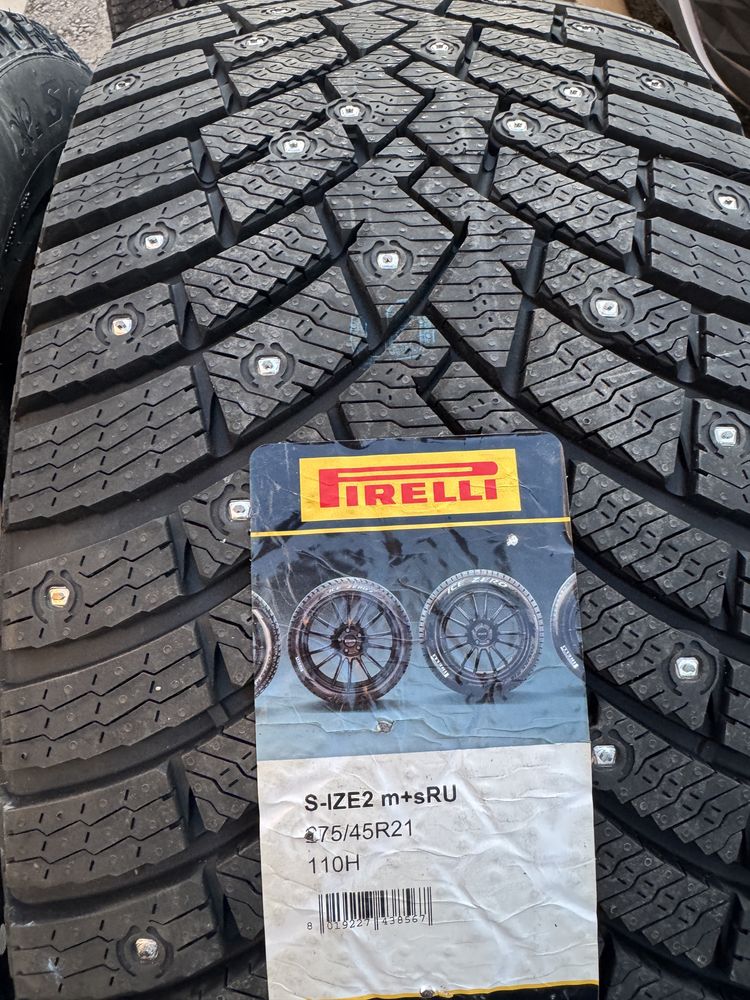 Продам шипованную резину Pirelli Scorpion ice zero 2