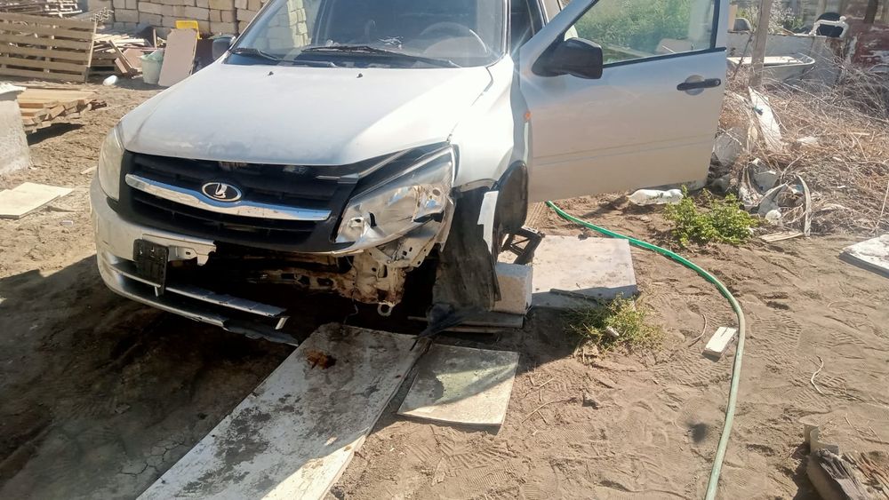 Гранта, в ремонтом состоянии