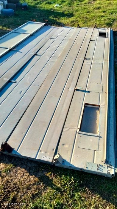 Ușă de garaj 4,6m L