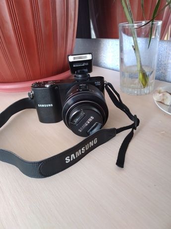 Срочно продаётся фотоаппарат с камерой  Samsung NX1000 за 40000тенге