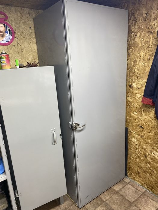 Шкаф металлический