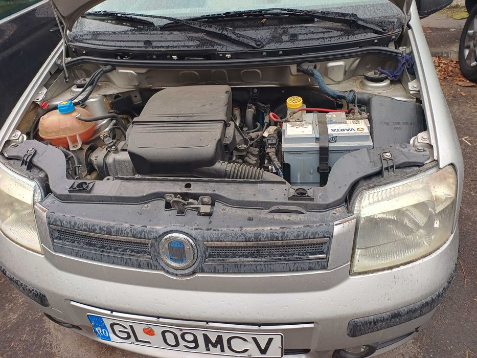 Vand Fiat Panda 1.2 benzina pret 1100 euro