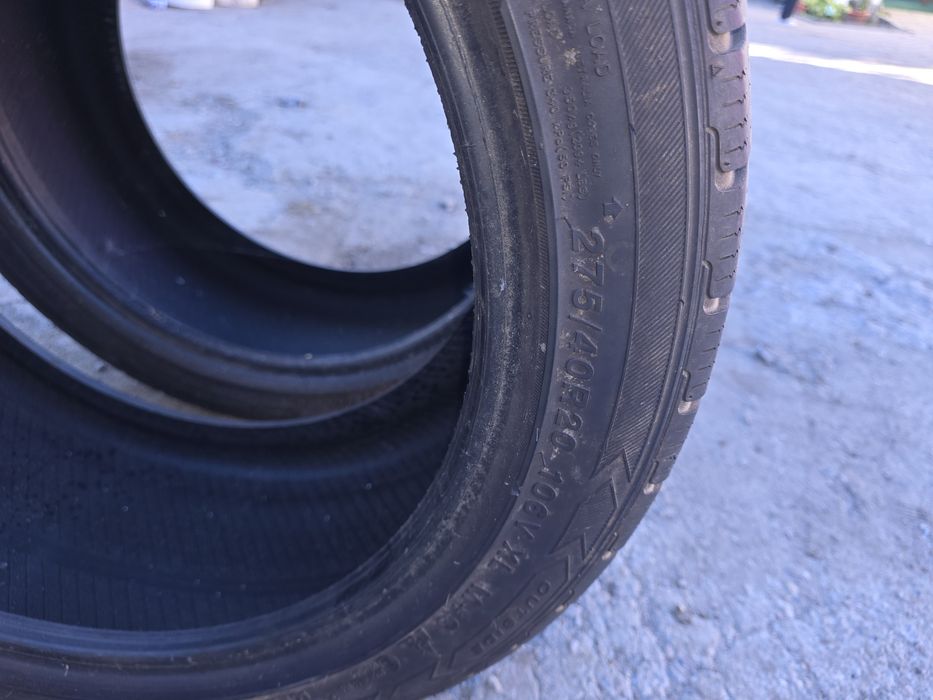 Vând 2 anvelope 275 40 R20