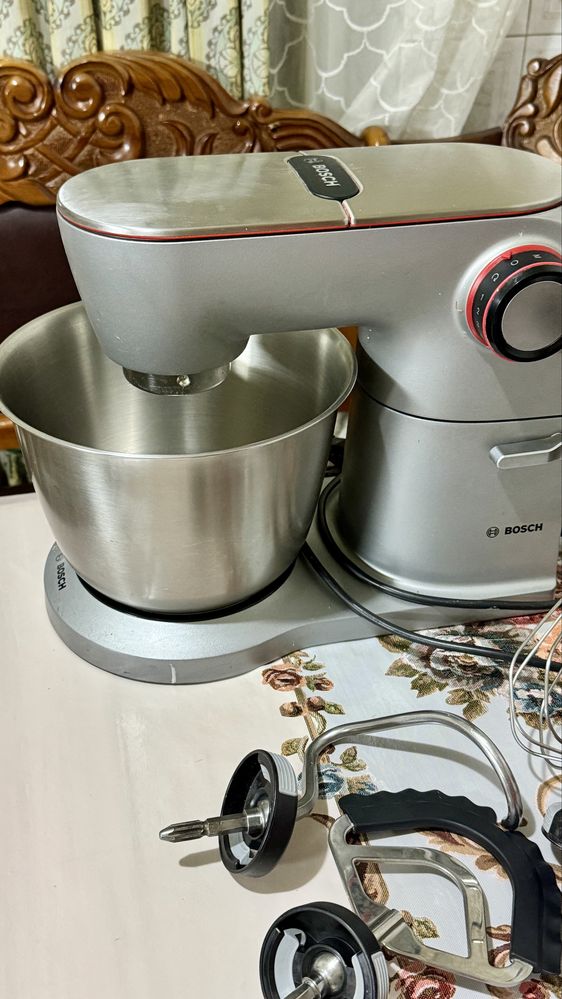 Продам планетарный миксер Bosch