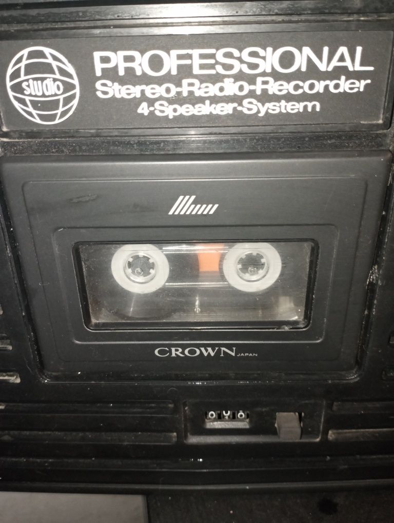 Radio tape player professional Crown ,Japan studio monitor