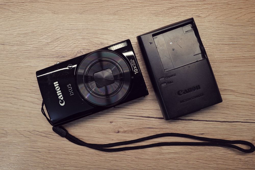 Aparat foto Canon Ixus 180 Black WiFi 20Mp ITP wireless Card data ora