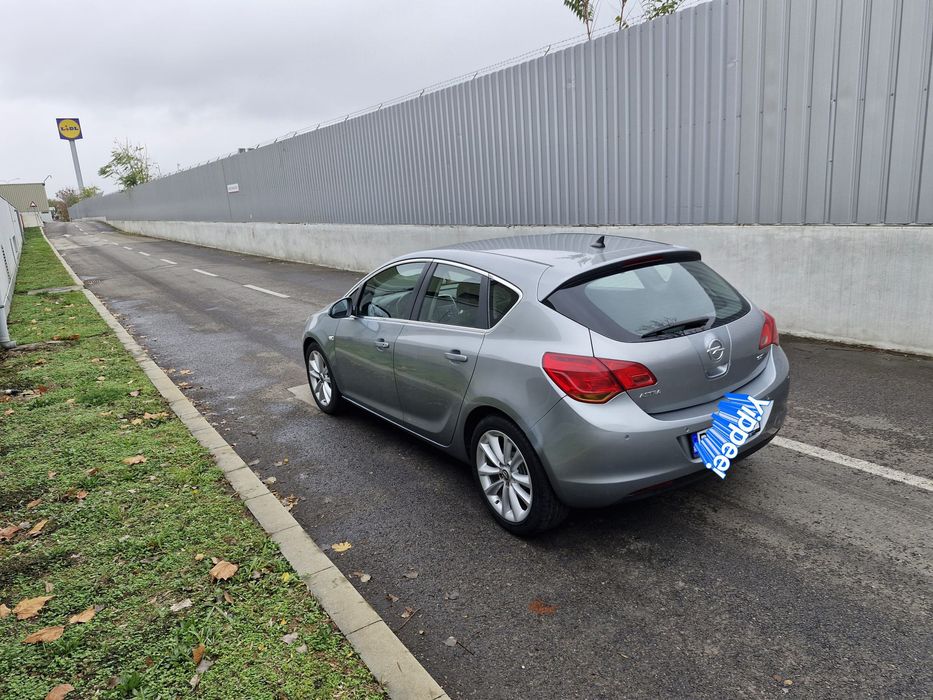 Vand Opel Astra J  Euro 5 1.7 diesel Sport / Tour
