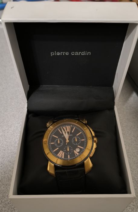 pierre cardin часовник