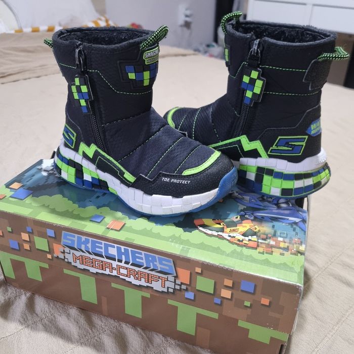 Skechers ботуши номер 27