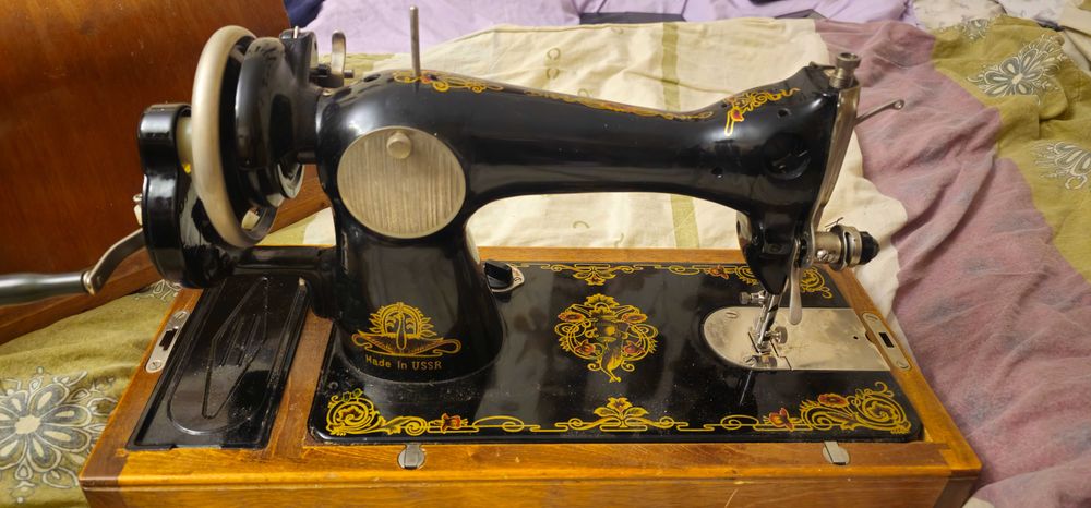 Продавам шевна машина