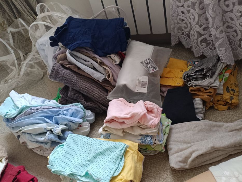 Продам детские вещи