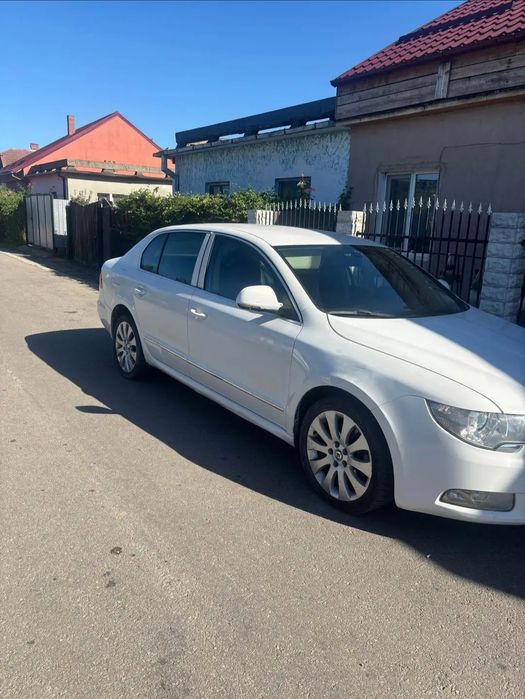 Skoda superb 2012
