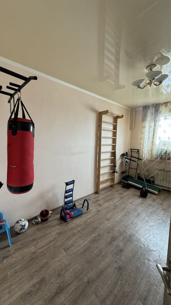 Продается 2х этажный коттедж в Зеренде. Торг реальному покупателю