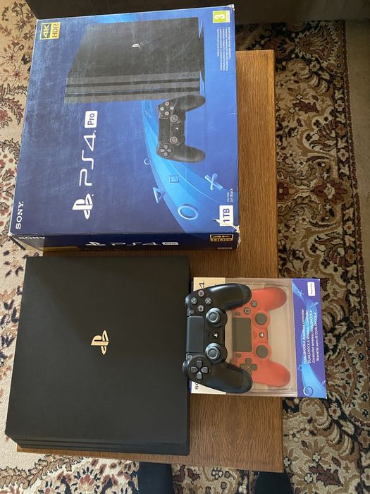 PS 4 Pro - 1 tb —