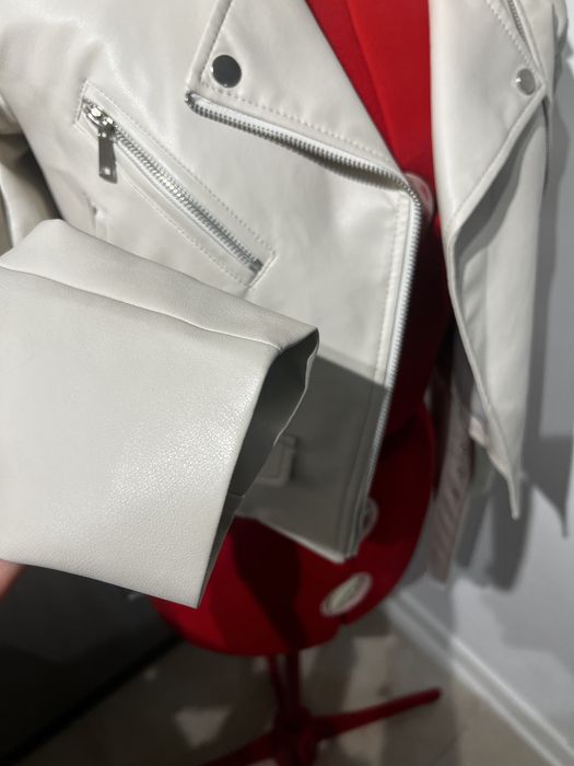 Geaca piele Stradivarius Crem marime S