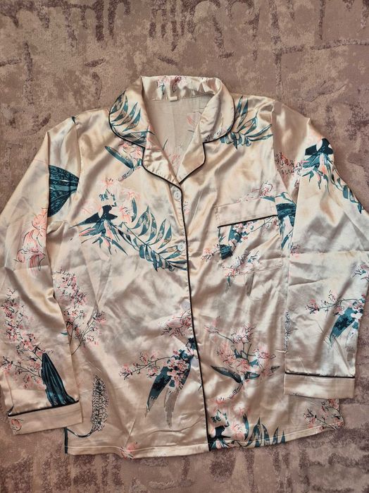 Pijamale satinate de vară și iarnă