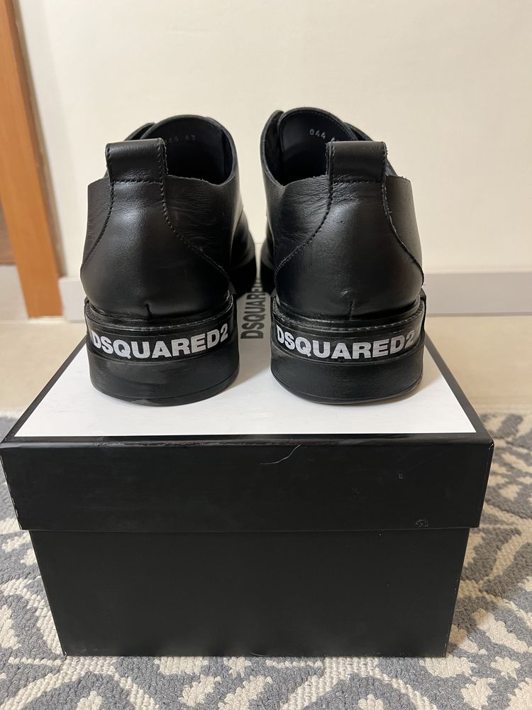Dsquared2.